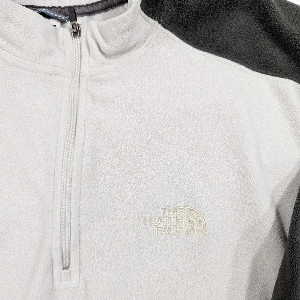 The North Face TKA 100 Jacket M White GRAY 1/4‎ Zip Pullover Fleece Lightweight